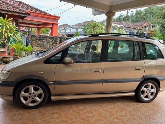 Chevrolet NABIRA 1.8 (A) 7 Seater - 2