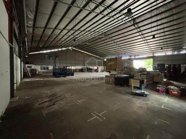Factory / Warehouse at Balakong Taming Jaya Seri Kembangan For Rent 1