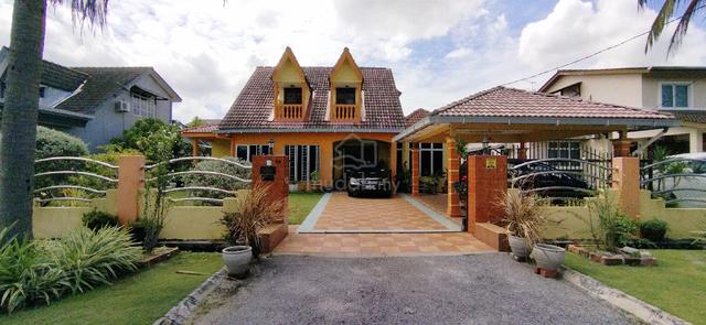 Bungalow 6 bilik utk DIJUAL SEGERA ❗❗ 1