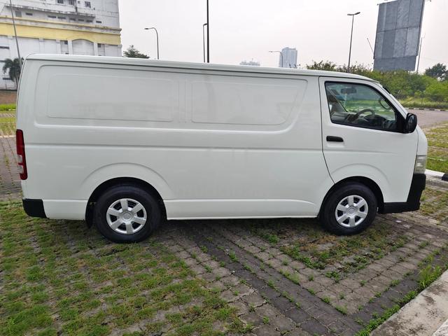 2010 Toyota Hiace 2.5 (M) Panel Van Diesel Engine - 4