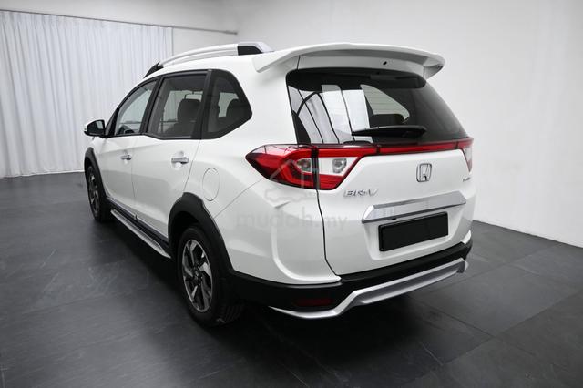 2018 Honda BR-V 1.5 V (A) TIPTOP CONDITION 1YR WRT - 4