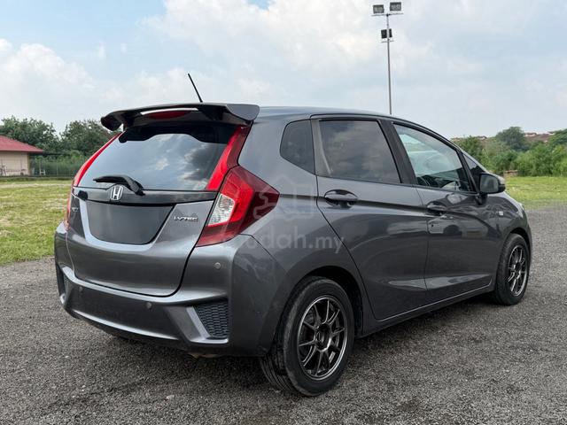 2015 Honda JAZZ 1.5 S  (A) - 3