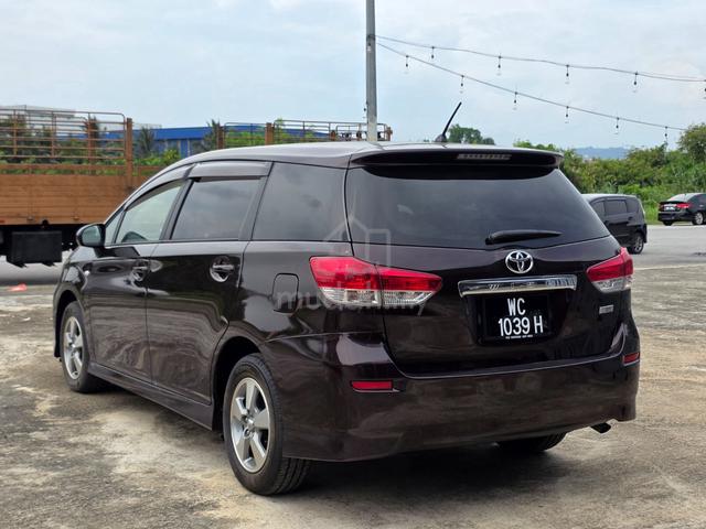2011 Toyota WISH 1.8 X (A) - 2