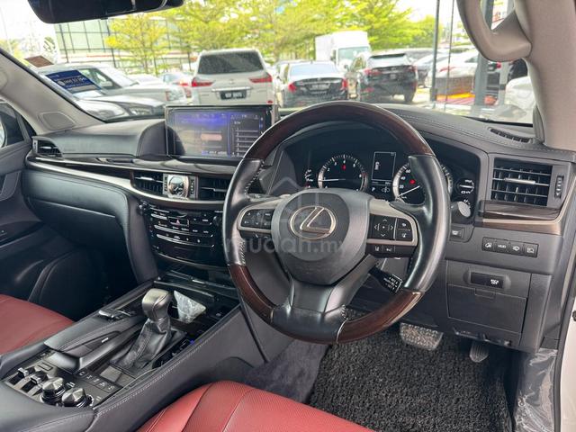 2017 Lexus LX570 5.7 (A) Tip Top Boleh Loan - 5
