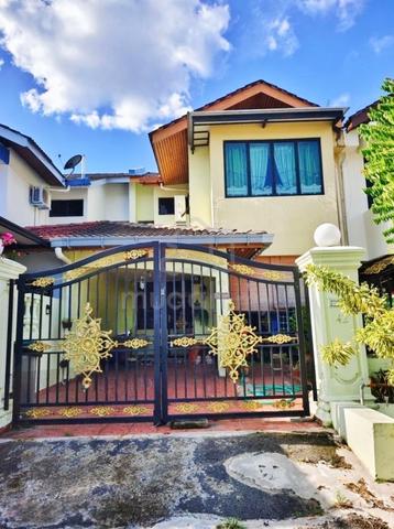 [BIG SIZE] Taman Daya Double Storey | Renovated Unit 1
