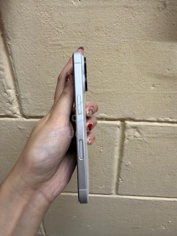 IP 16 (White 128GB) (Lady User) - photo 4 of 6