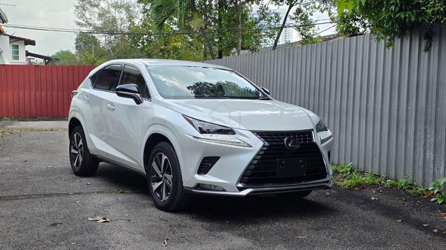 GRADE 5 2021 Lexus NX300 2.0 SPICE & CHIC 4CAM BSM - 1