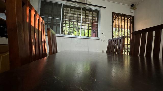 Solid Wood Dining Table + 4 Teak Chairs - photo 6 of 6