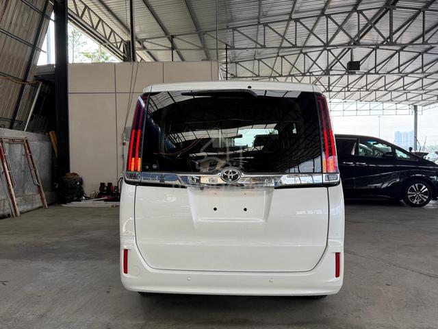 2021 Toyota NOAH 2.0 X-SPEC - 4