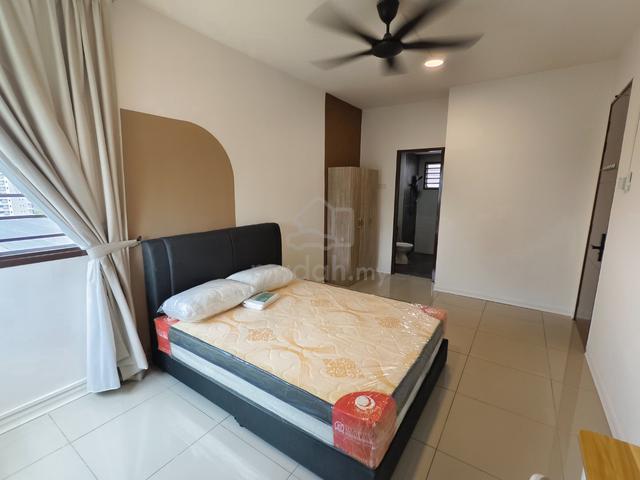 Master room for rent at Bukit Jalil, 7min to LRT, OUG, Sri Petaling 1