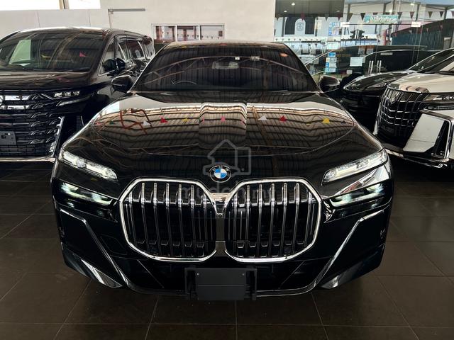 2023 Bmw 740Li Petrol - 1