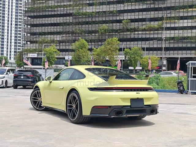 2025 992.2 Porsche 911 3.0 CARRERA FACELIFT UNREG - 2