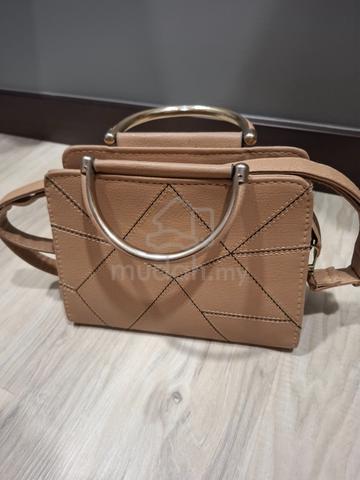 Carousel Image