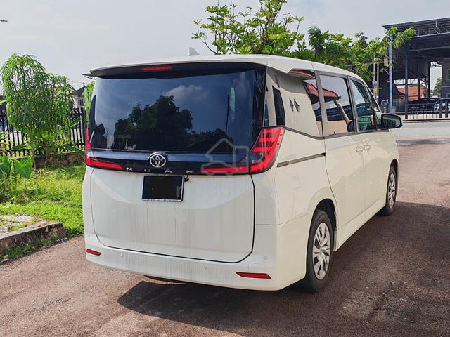 2022 Toyota NOAH 2.0 G (A) - 4