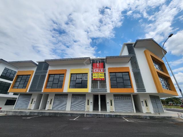 Double storey shoplot 1