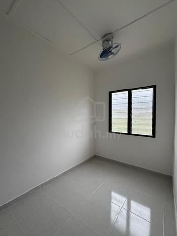 rumah untuk disewa simpang Renggam 1