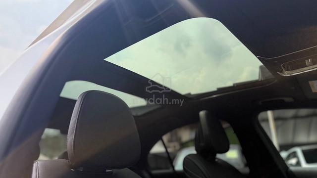 Mercedes Benz C200 AMG SUNROOF Premium Sport Pckge - 4