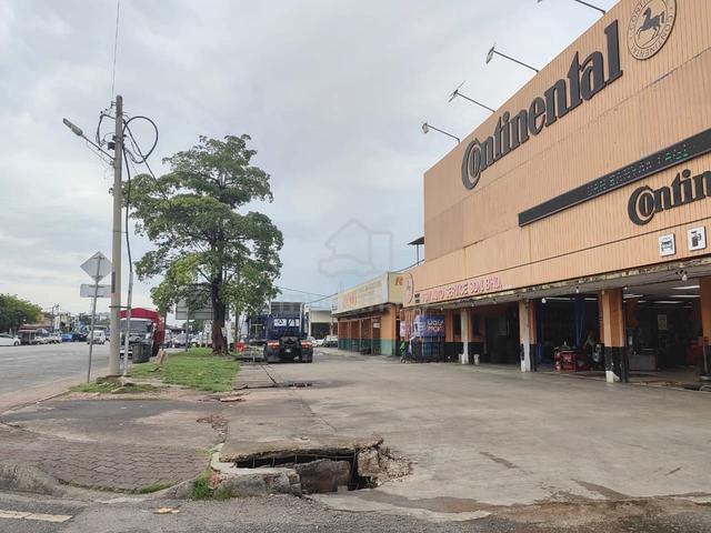 Facing Main Road Corner Lot Single Storey Shoplot Jalan Gangsa 1