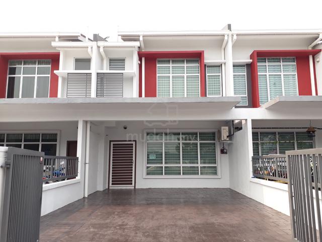 2-Storey Terraced House Bandar Hillpark Fully furnished - SALE  1