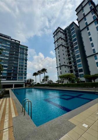 Seri Austin Residence Luxury Apartment 1