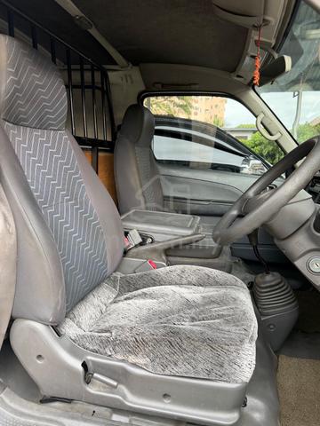 2011 Nissan URVAN 3.0 PANEL (M) - 4