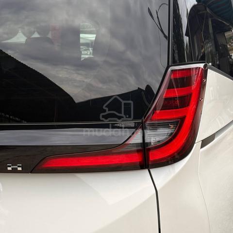 2022 Toyota NOAH 2.0 SG (A) - 5