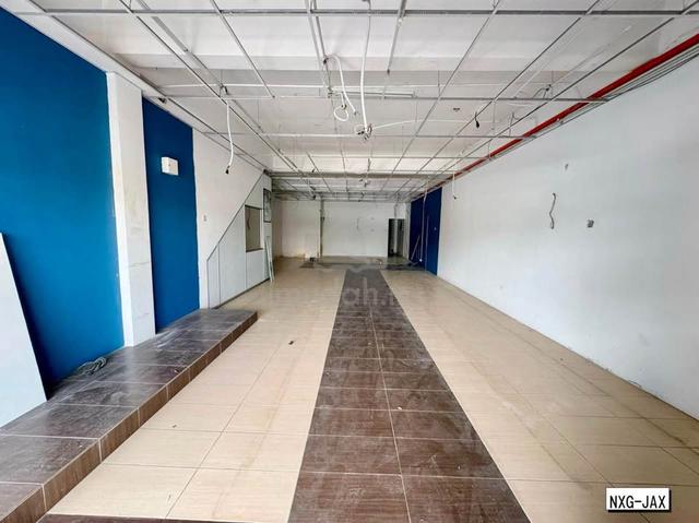 Hot Unit ~ G-Floor Shop @ Bdr Putera Klang For Rent ~ Facing Main Road 1