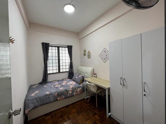 Convenient Location with Full Amenities 1
