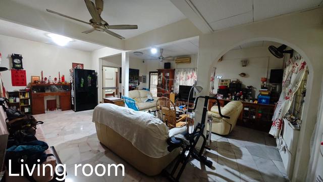 Freehold 2-Storey Terraced House End Lot - Direct Owner 1