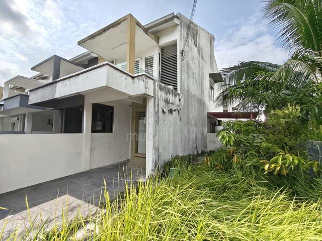EXTRA LAND🔥 Endlot Townhouse Upper Floor SP4 Bandar Saujana Putra 1