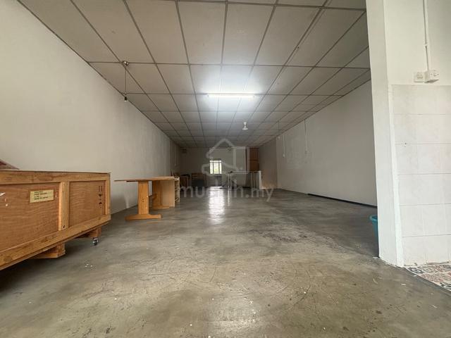 RENT Butterworth First Floor Shop lot 1