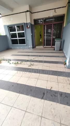 Taman Dawn End Lot Single Story Terrace For Sale Brand New Facing SW 1