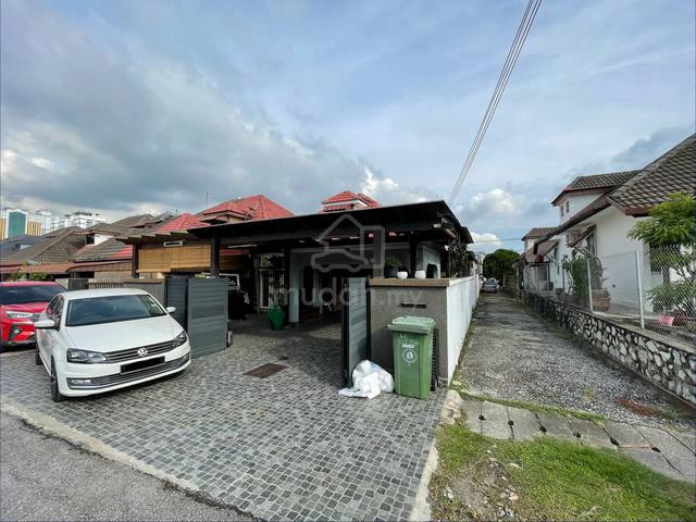 END LOT RENOVATED 29x65 1.5 Storey USJ 2 Subang Jaya 1