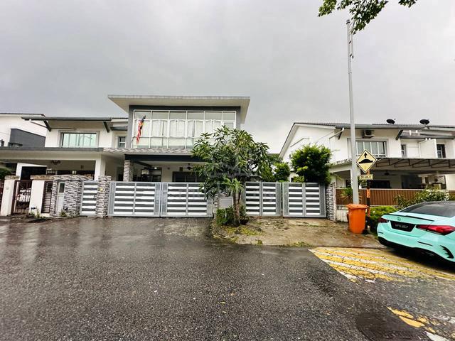 FULLY RENOVATED 2 Storey Semi Detach House Taman Saujana Emas Kajang 1