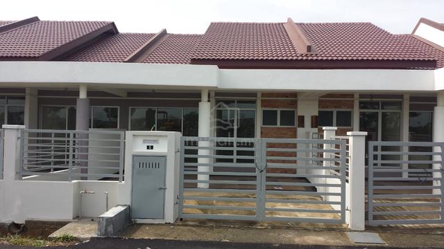 Bandar Putera 2 House For Rent!! 1