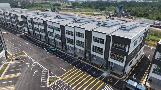 END LOT New Shop Summit Commercial Hub For Rent🌹🌹🌹 1