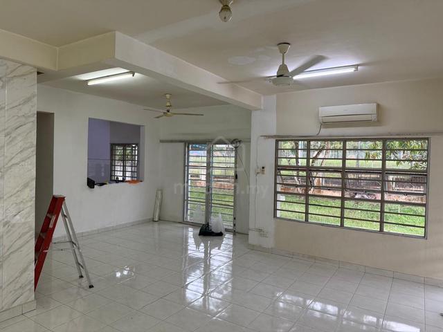 [Partially Furnished] Semi-D Corner Lot 2 Storey Taman Tasik Semenyih 1