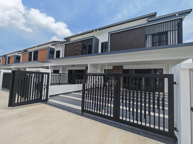 2 Storey Terrace Corner, Aspira Lakehome Ph4, Gelang Patah, Johor 1