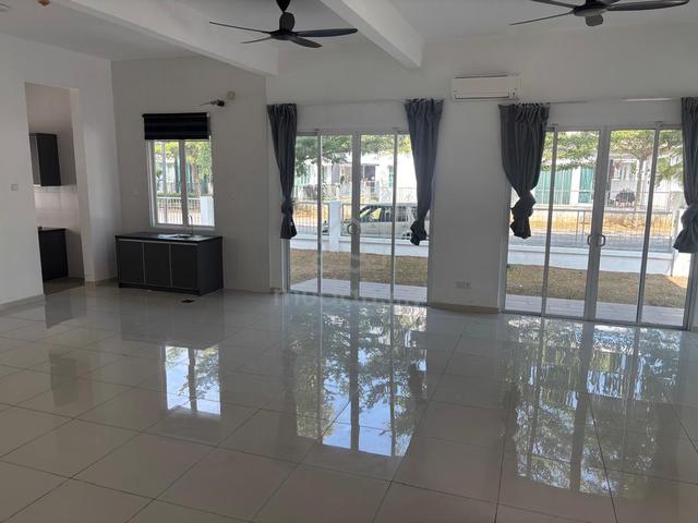 2 Story Semi D-corner for Sale at D Laman Greenville 1