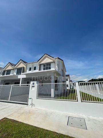 0%,completed unit,2 stroey,near sepang klia,highway,nilai 1