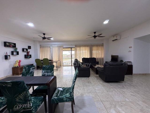 Cinta Ayu Resort (Pulai Spring) 1