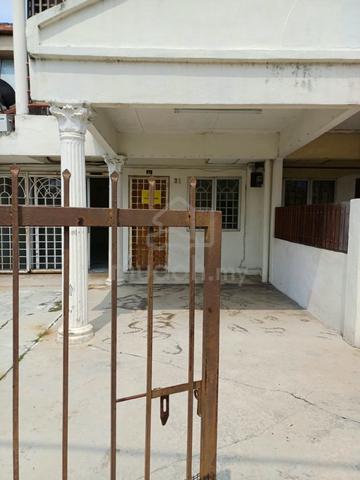 Selangor Klang Leasehold 2-Storey Terraced House For Sale 1
