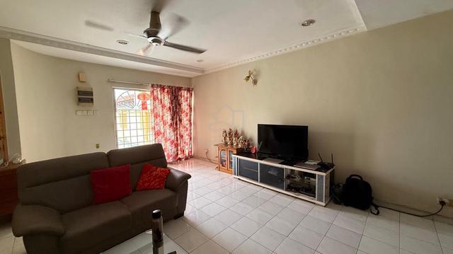 Double Storey Terrace with Extra Long Front Yard 1