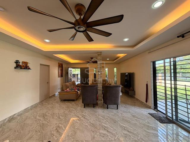 Fully Renovated Single Storey Corner House with Large Land in Mantin | 1