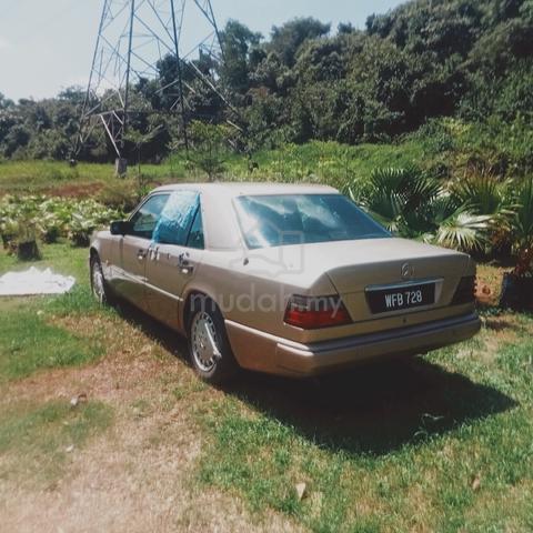 1995 Mercedes Benz 230E 2.3 (A) - 3