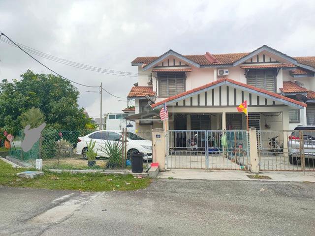 2 Storey Corner Lot Terrace House, Taman Salak Perdana for Sale 1
