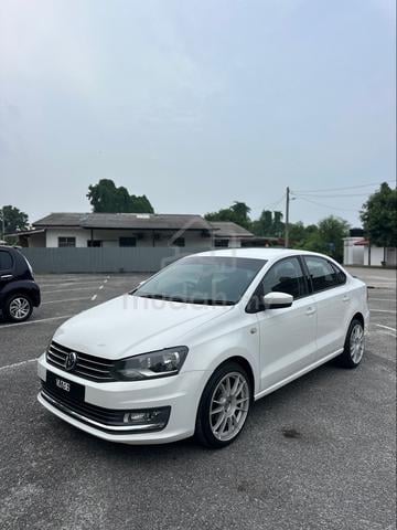 2017 Volkswagen VENTO 1.2 TSI HIGHLINE (A) - 2