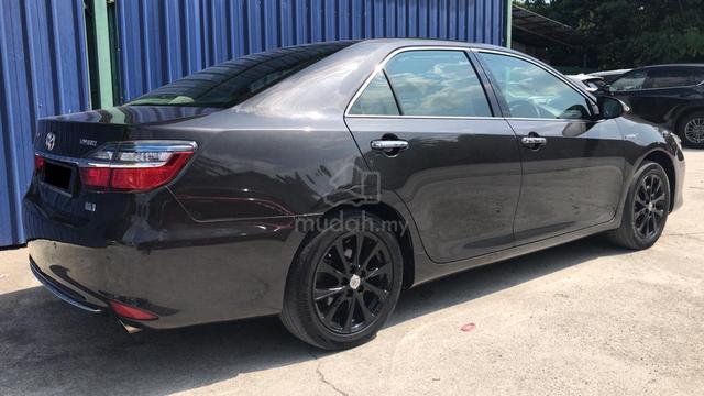 2017 Toyota CAMRY 2.5 HYBRID PREMIUM (loan kedai) - 2
