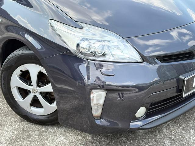 2012 Toyota PRIUS 1.8 LUXURY (HYBRID) F/LEATHR SET - 2