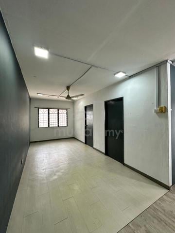 Apartment Lestari (Damansara Damai) 1